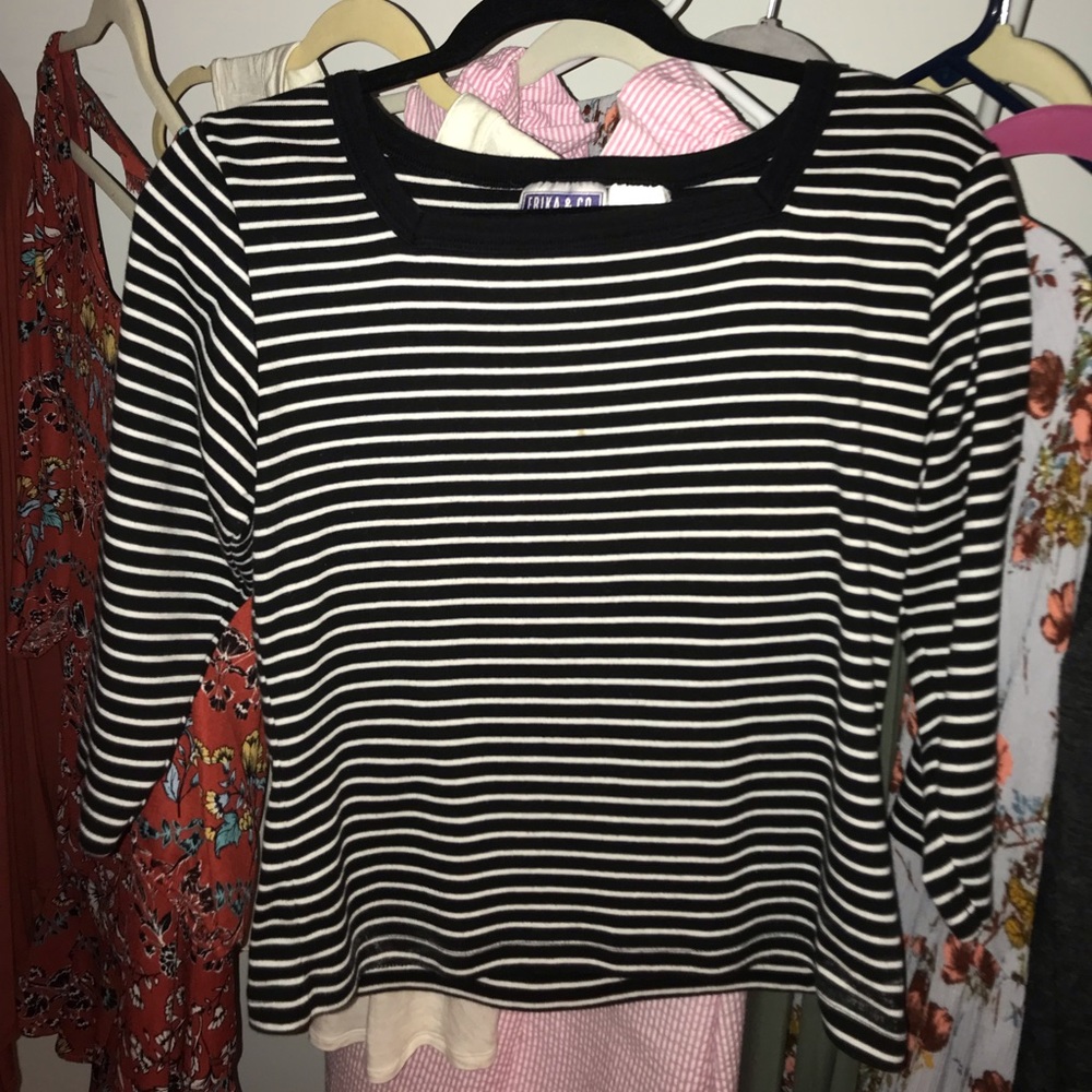 3/4 length sleeve shirt